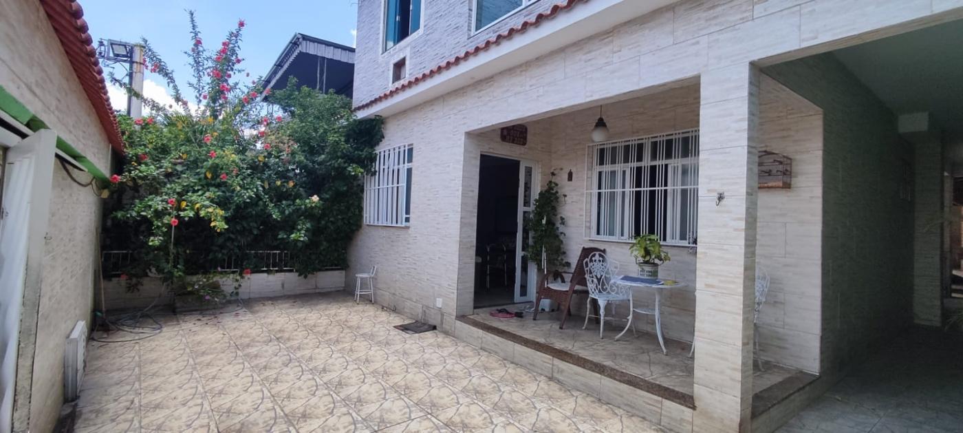 Casa à venda com 4 quartos, 250m² - Foto 9