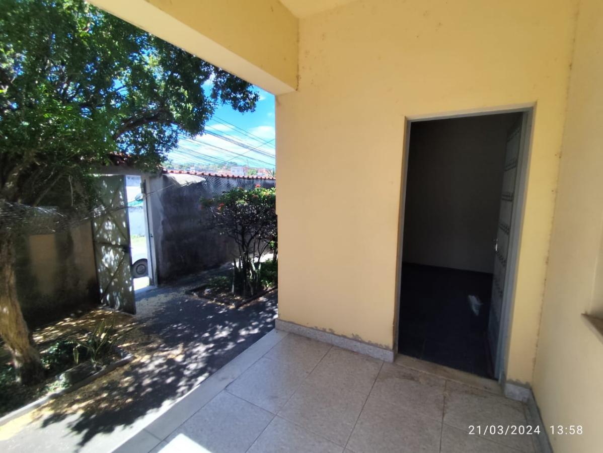 Casa à venda com 4 quartos, 300m² - Foto 8