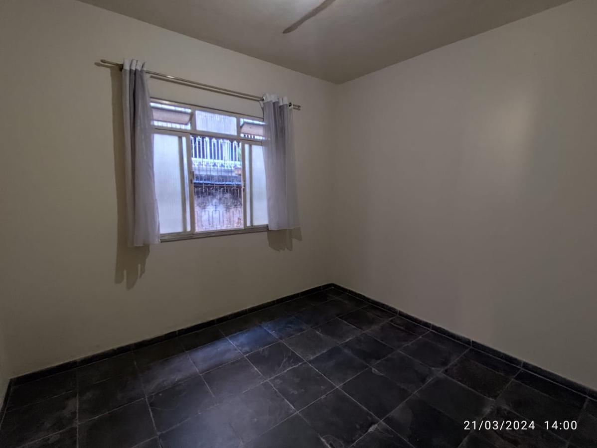 Casa à venda com 4 quartos, 300m² - Foto 19