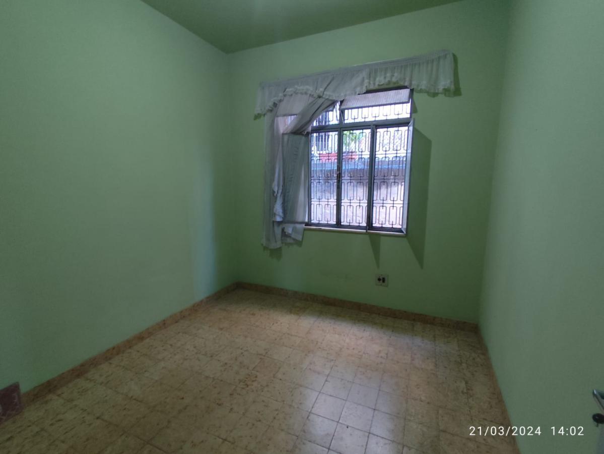 Casa à venda com 4 quartos, 300m² - Foto 22