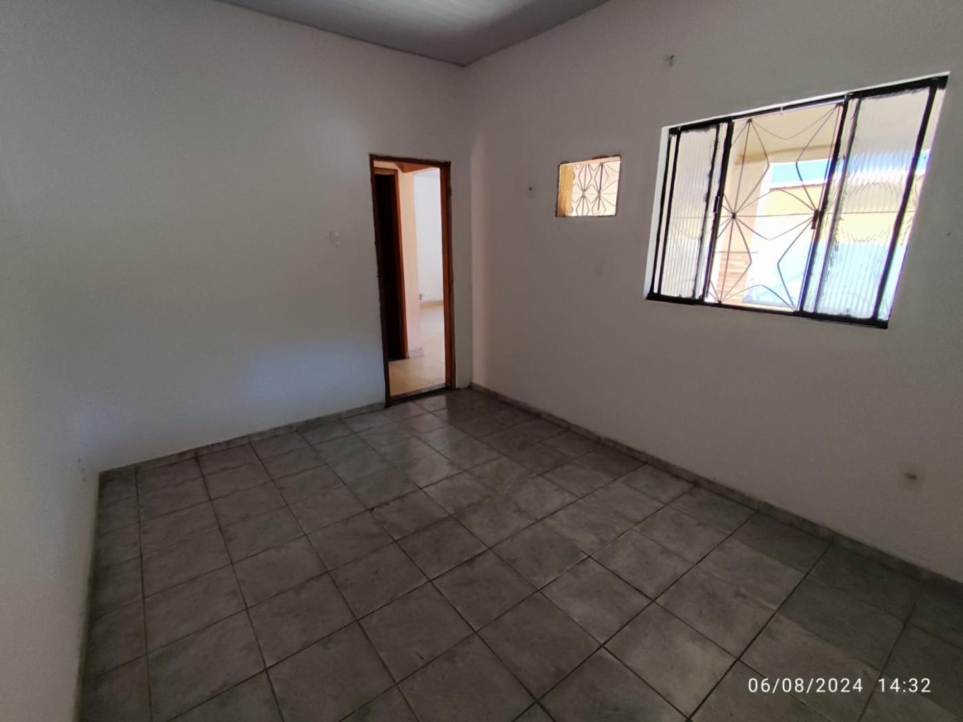 Casa à venda com 7 quartos, 305m² - Foto 16